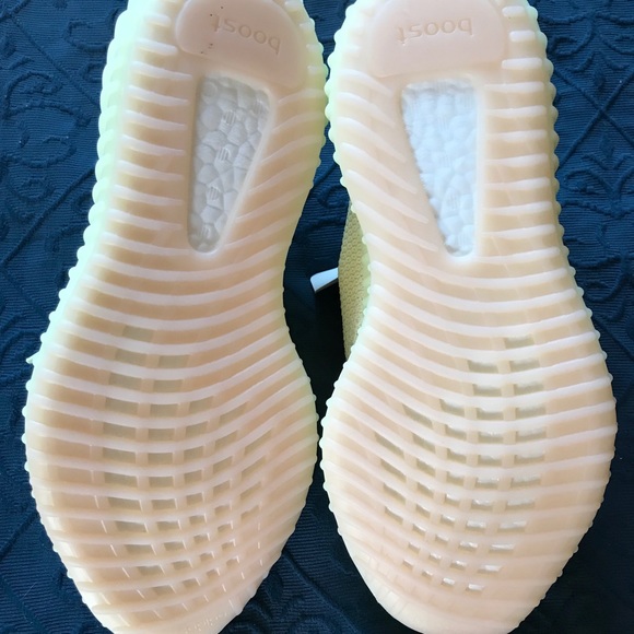 Adidas Yeezy Boost 350 V2 (Butter) - Picture 6 of 7